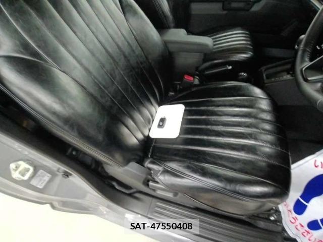 Suzuki JIMNY 2025 8931706-10