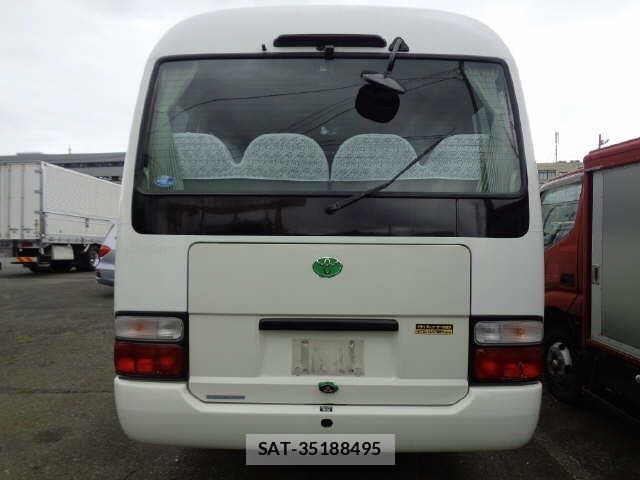 Toyota COASTER 2013 8809733-6